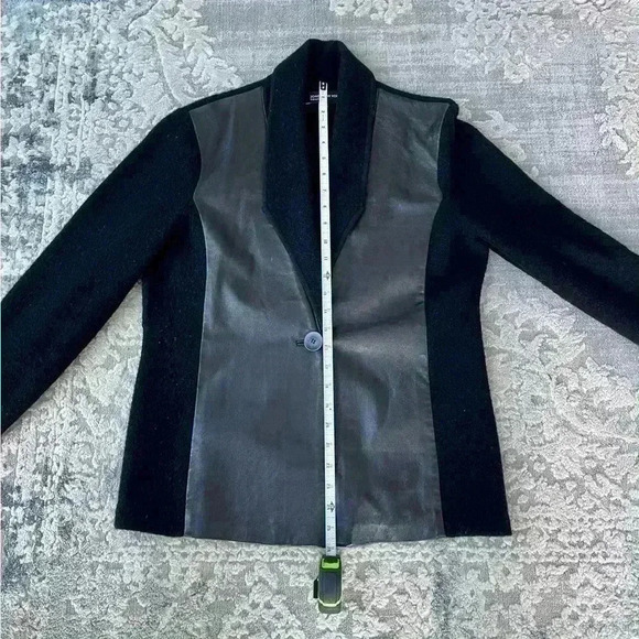 Joan of New York collection Jacket Black Merino Wool & Leather Size Med. - Picture 5 of 8